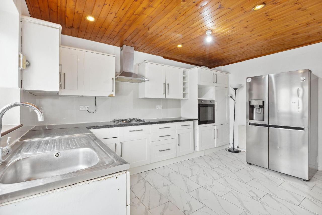 Cozy Stay Apartment Londra Exterior foto